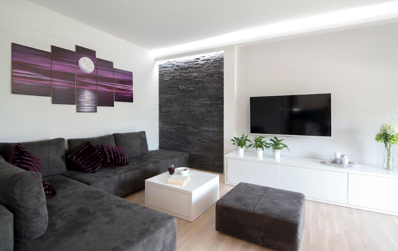 Apartment Moretic Gromaca Buitenkant foto